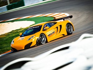 McLaren-MP4-12C_GT3_2011_1