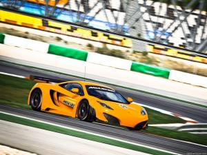 McLaren-MP4-12C_GT3_2011_5