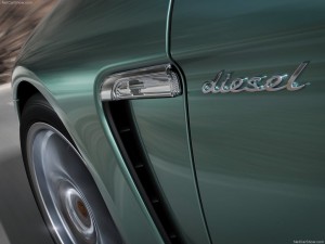 Porsche-Panamera_Diesel_2012_08