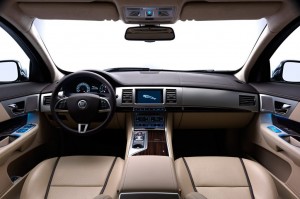 Jag-XF-Sportbrake-3