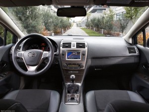 New Avensis-5