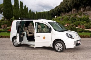 Renault-Kangoo-Pope-2
