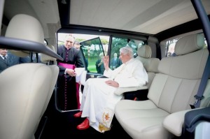 Renault-Kangoo-Pope-3