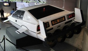 James-Bond's-Lotus-3