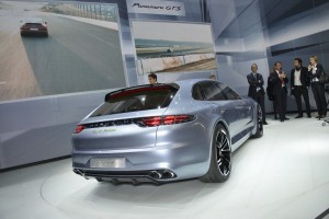 Porsche-Panamera-Sport-Turismo-2