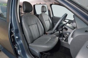 Dacia-Duster-Black-Edition-2
