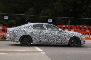 Jaguar-XF-Spied-2