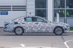 Mercedes-E-Class-Spied-2