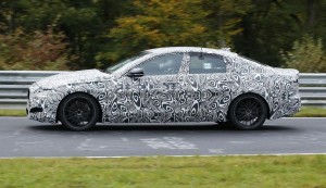 Jaguar-XF-Spied-2