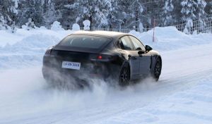 Porsche-Panamera-Spied-3