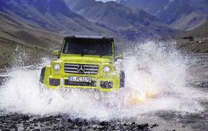 Mercedes-G500-4x4²-1