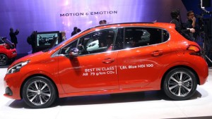 Peugeot-208-BlueHdi-100-2