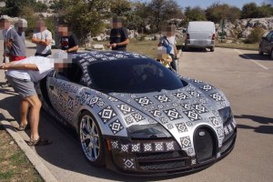Bugatti-Chiron-2016-Spied-3