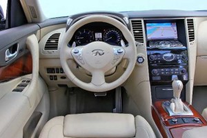Infiniti-QX70-Ultimate-3