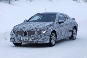 Mercedes-E-class-Coupe-Spied-2