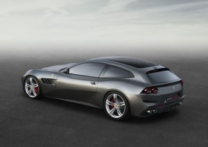 Ferrari-GTC4-Lusso-2