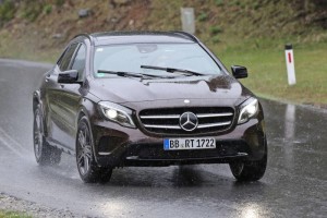 Mercedes-GLB-Test-Mule-Spied-1