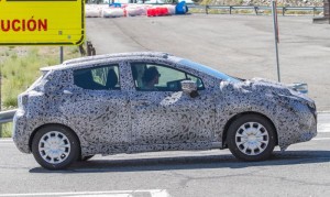 Nissan-Micra-TestMule-Spied-2