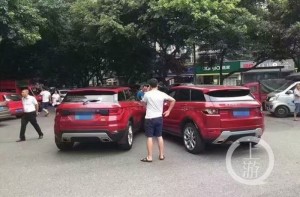 Crash-X7-VS-Evoque-2
