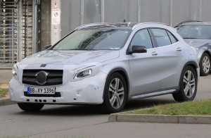 gla-facelift-spied-1
