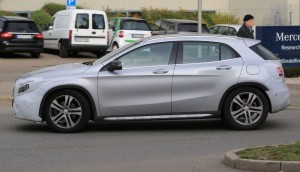 gla-facelift-spied-2