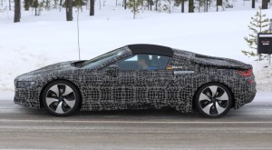 BMW-i8-Spyder-Spied-2