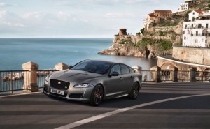 Jaguar-XJR575-1