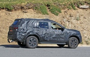 Nissan-Navara-Based-SUV-Spied-2