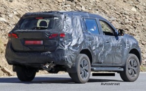 Nissan-Navara-Based-SUV-Spied-3