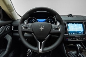 Maserati-Levante-3