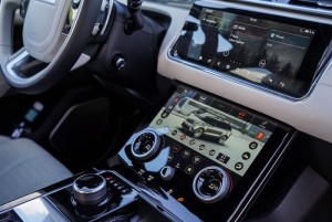 Range-Rover-Velar-3