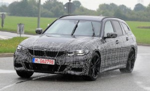 BMW-3-Series-Estate-2019-Spied-1