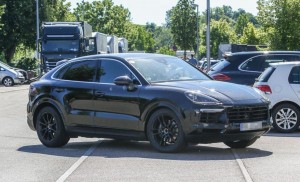 Porsche-Cayenne-Coupe-Spied-2