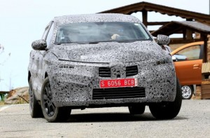 Renault-Captur-Kadjar-coupe-Spied-1