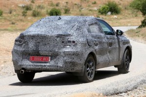 Renault-Captur-Kadjar-coupe-Spied-3