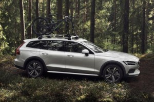 Vovlo-V60-CrossCountry-2